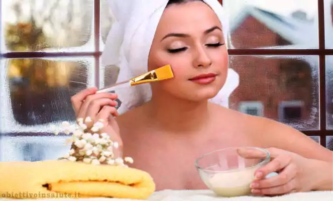Maschera per il viso banana e miele